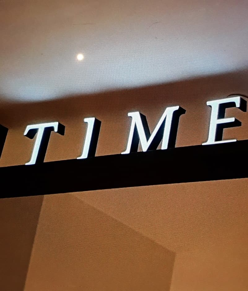 Time - Hyundai Outlets Gasan Branch [Tax Refund Shop](타임 현대아울렛 가산점)