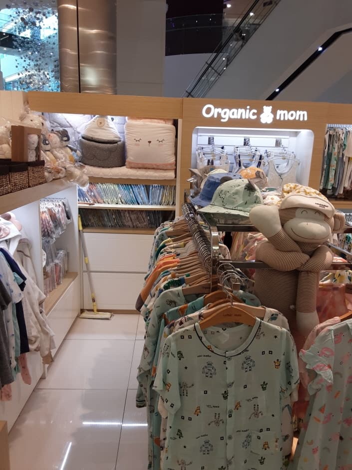 Organic Mom - Hyundai Outlets Gasan Branch [Tax Refund Shop](오가닉맘 현대아울렛 가산점)
