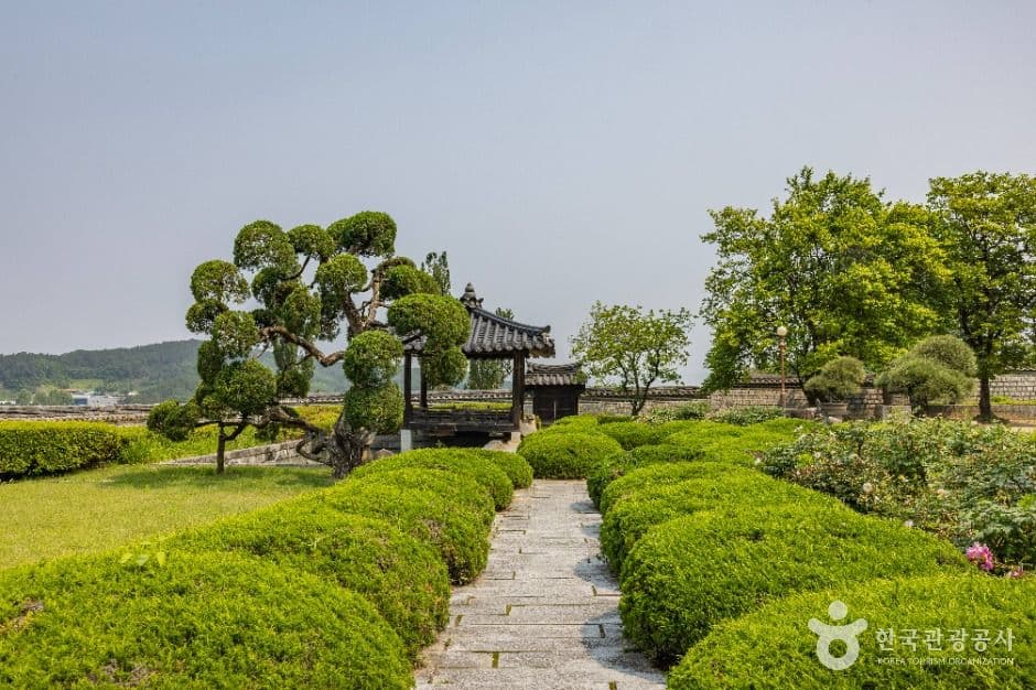 Unbo’s House (운보의 집)