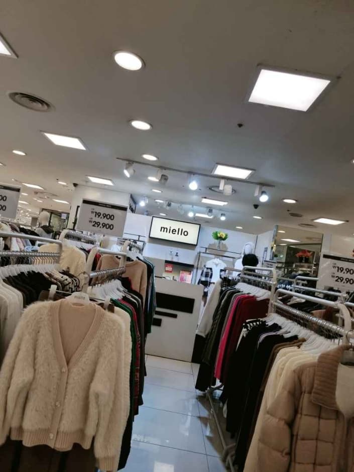 Miello - Newcore Outlets - Pyeongchon Branch [Tax Refund Shop](미엘로 뉴코아아울렛 평촌점)
