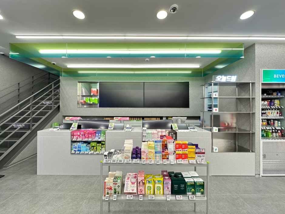 Olive Young Daegu Pyeongri Branch [Tax Refund Shop](올리브영 대구평리점)