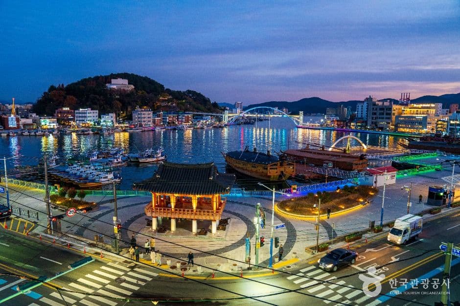 Gangguan Port (강구안)