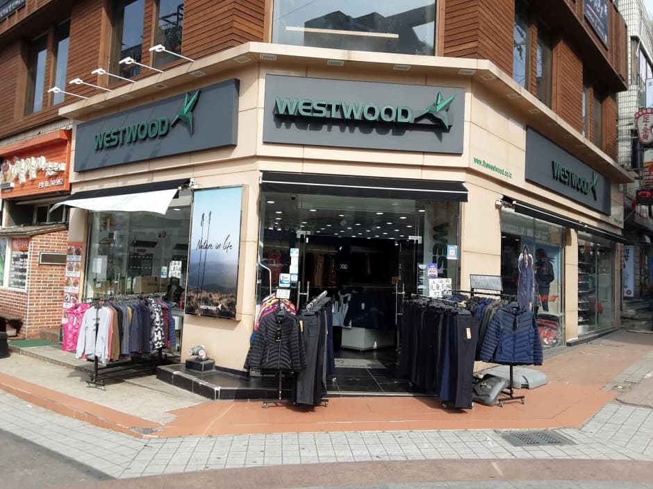 Westwood - Sinjeju Branch [Tax Refund Shop](웨스트우드 신제주점)