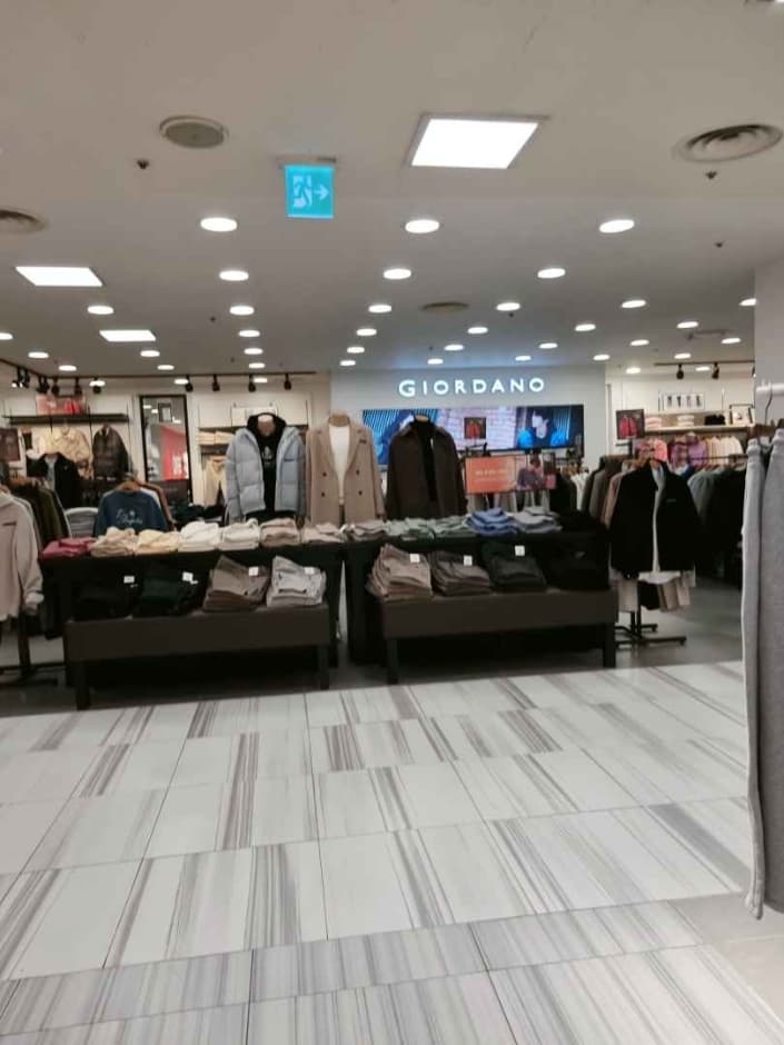 Giordano - Newcore Outlets - Pyeongchon Branch [Tax Refund Shop](지오다노 뉴코아아울렛 평촌점)