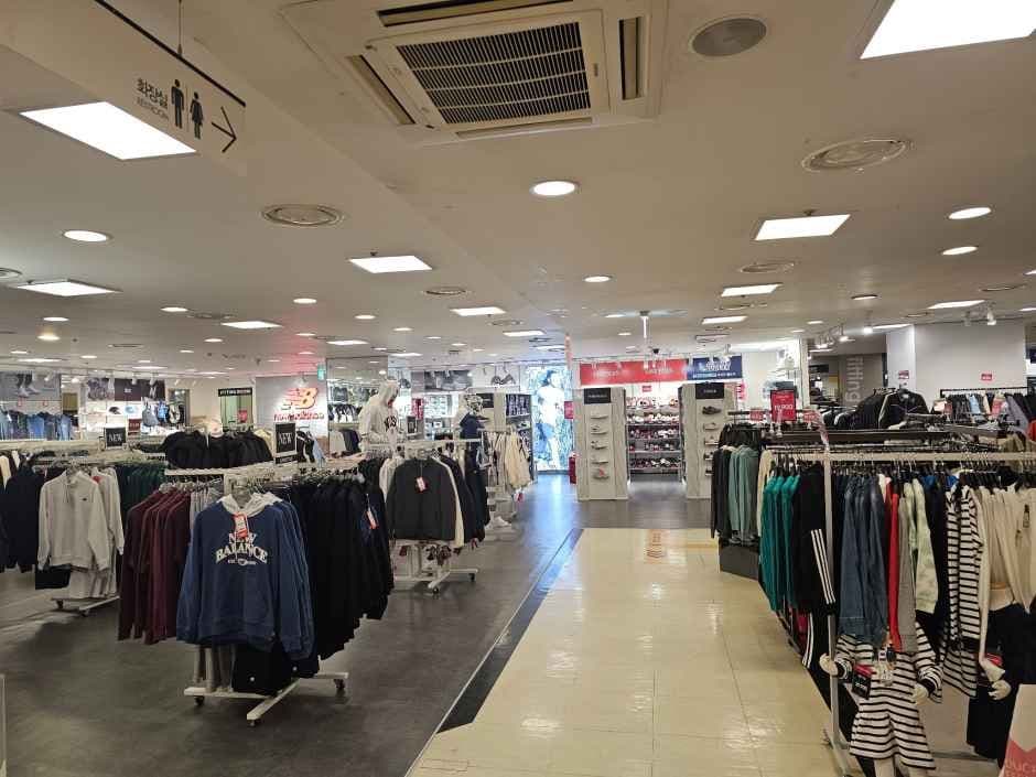 ER Newcore Outlets - Gwangmyeong Branch [Tax Refund Shop] (ER 뉴코아아울렛 광명)