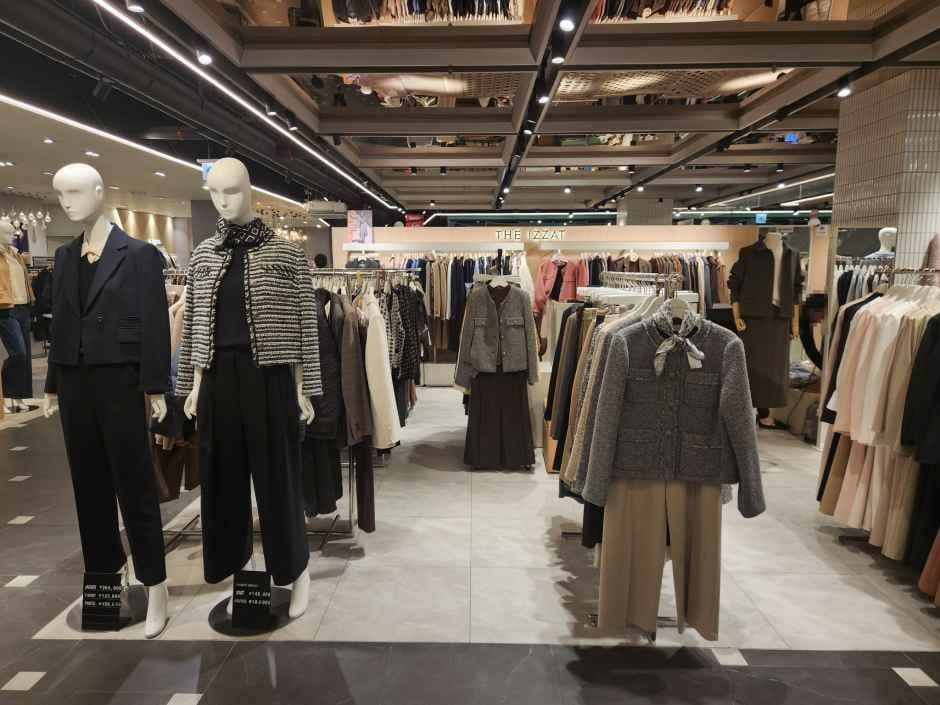 The Izzat - NC Singuro Branch [Tax Refund Shop](더아이잗 NC 신구로점)