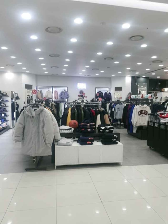 NBA - MODA Outlet Incheon Branch [Tax Refund Shop]  (NBA 모다아울렛 인천점)(NBA 모다아울렛 인천점)