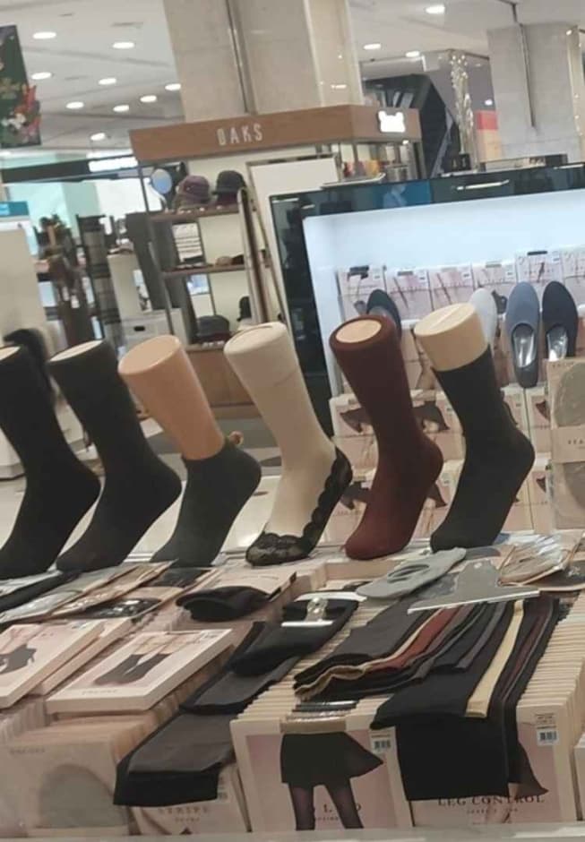 Daks - Lotte Department Store Gwanak Branch [Tax Refund Shop](닥스 롯데백화점 관악점)