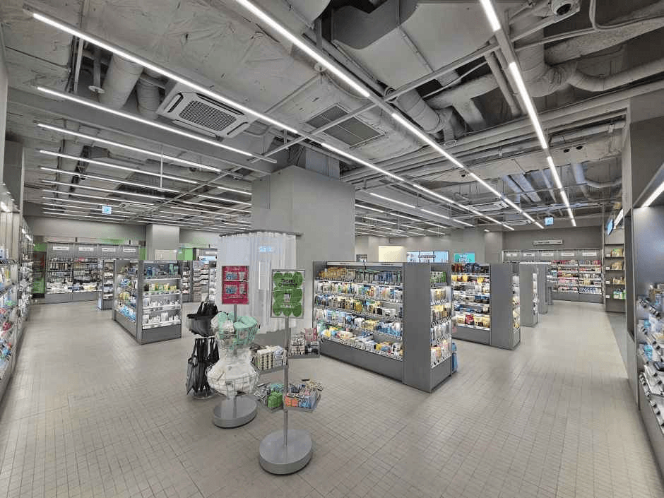 Olive Young - Sinnonhyeon Station Branch [Tax Refund Shop](올리브영 신논현역점)