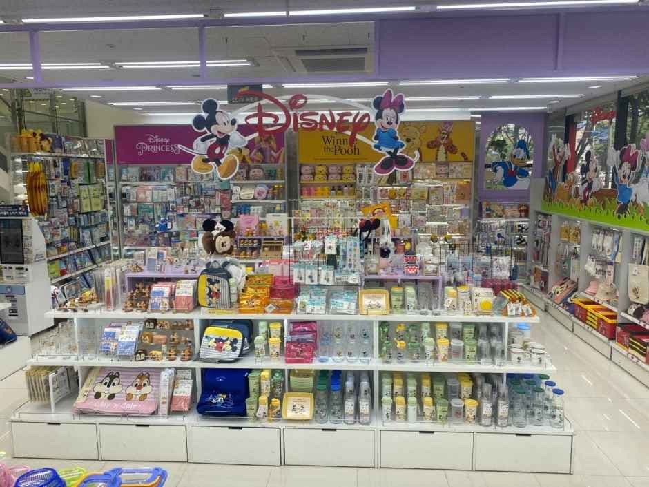 DAISO Busan Haeundae Jangsan Main Branch[Tax Refund Shop](다이소 부산해운대장산본점)