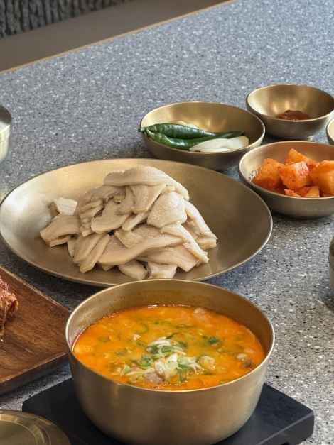 Jeong Jit Gan Sinpyeong Main Branch (정짓간 신평본점)