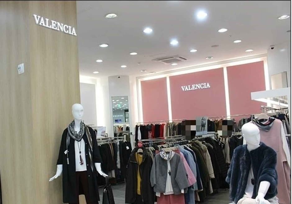 Valencia - Chuncheon M Department Store Branch [Tax Refund Shop](발렌시아 메가마트 엠백화점 춘천점)