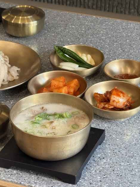 Jeong Jit Gan Sinpyeong Main Branch (정짓간 신평본점)