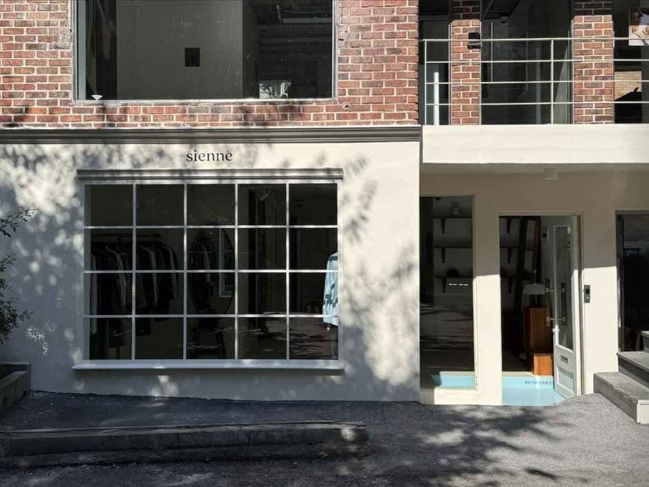 SIENNE Hannam Boutique [Tax Refund Shop](시엔느 한남부티크)
