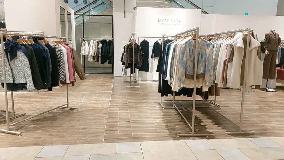 IZZAT BABA - Lotte Mall Gwangmyeong Branch [Tax Refund Shop](아이잗바바 롯데몰 광명점)