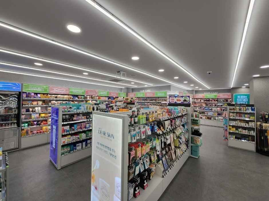 Olive Young - Bucheon Bukbu Branch [Tax Refund Shop](올리브영 부천북부점)