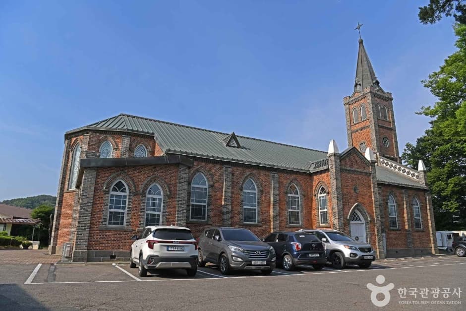 Gongju Jungdong Catholic Church (공주 중동성당)