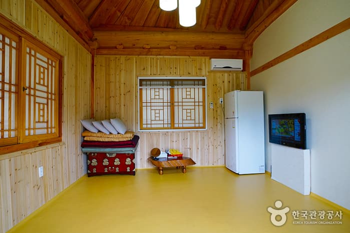 NABIdream Hanok Stay (한옥펜션 나비의 꿈)