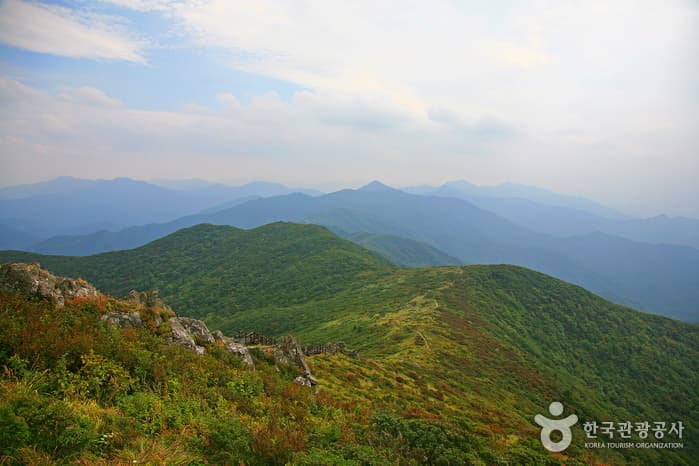 Deogyusan National Park (Main, Jeoksang Section) (덕유산국립공원 (본소,적상분소))