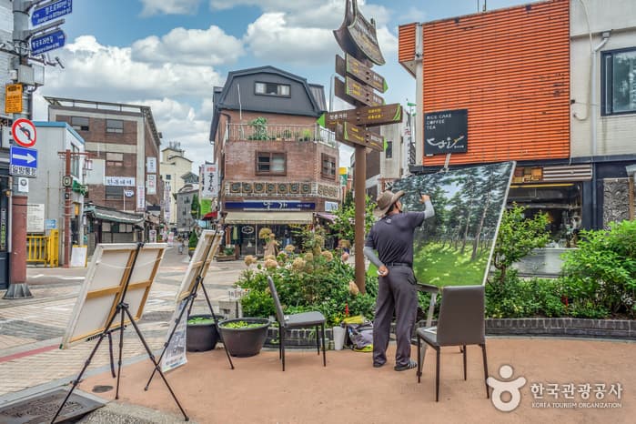Suwon Workshop Street (수원 공방거리)