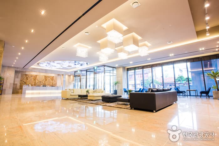 J Square Hotel (주식회사제이스퀘어호텔)