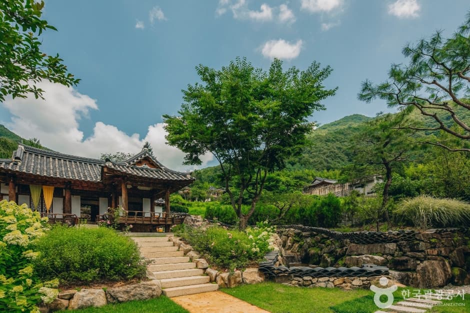 Soyang Hanok Stay (소양고택 한옥스테이)