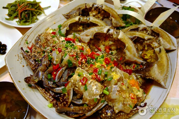 Gyegok Garden Kkotgejang (계곡가든꽃게장)