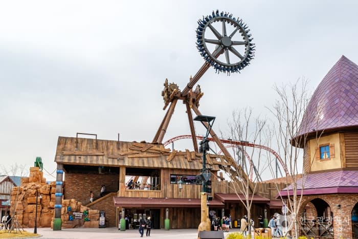 Lotte World Adventure Busan (롯데월드 어드벤처 부산)