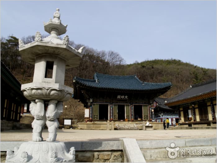 Yeongcheon Eunhaesa Temple (은해사 (영천))