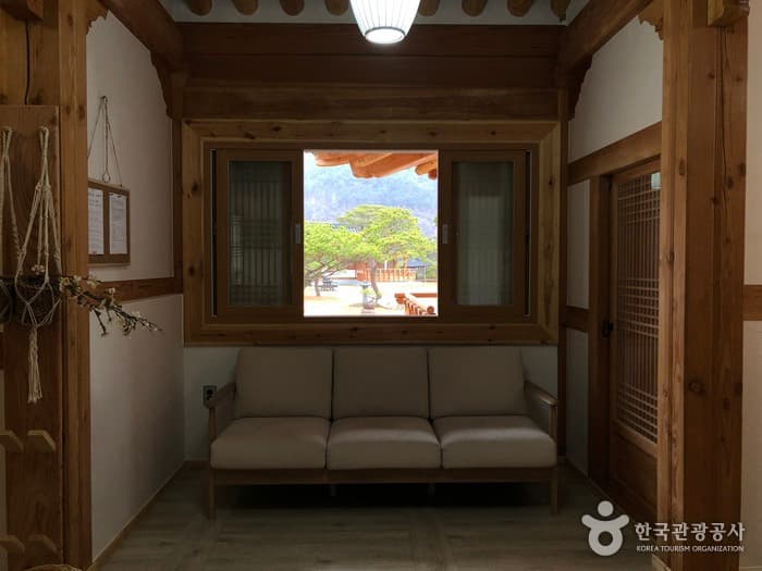 Erang Hanok Stay (이랑한옥스테이)