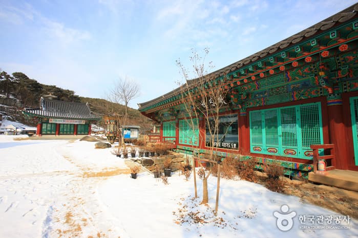 Nonsan Gwanchoksa Temple (관촉사(논산))
