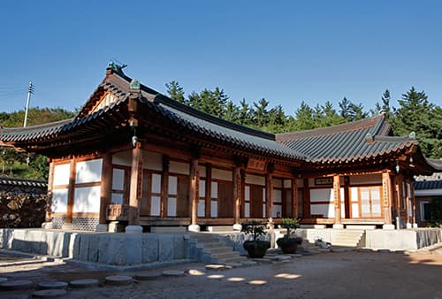 Peepul Hanokstay (연경당)