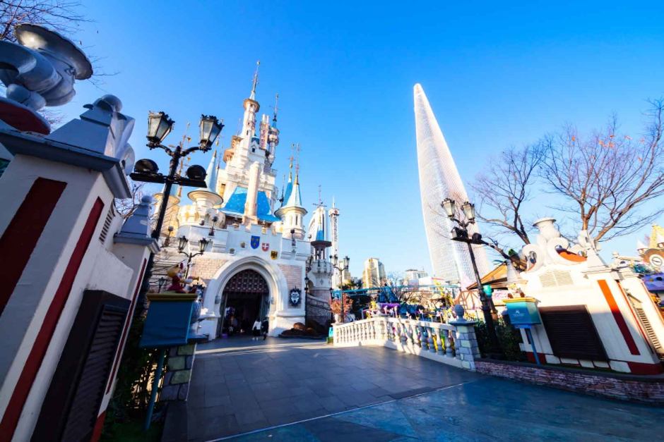 Lotte World(롯데월드 어드벤처)