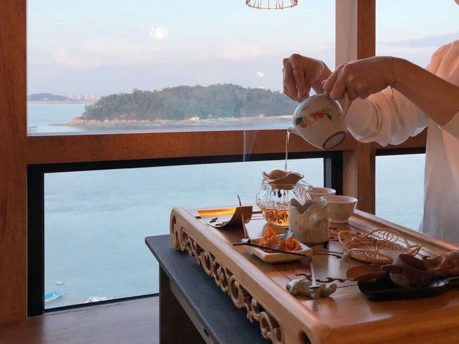 Chadeokbun Yeongjongdo Main Branch (차덕분 영종도본점)