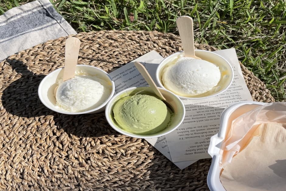 Saruru Farm (사르르목장)