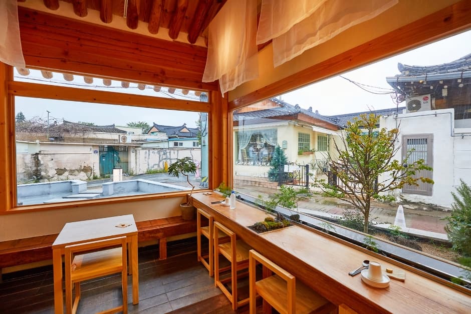 Sugyeongsa (수경사)