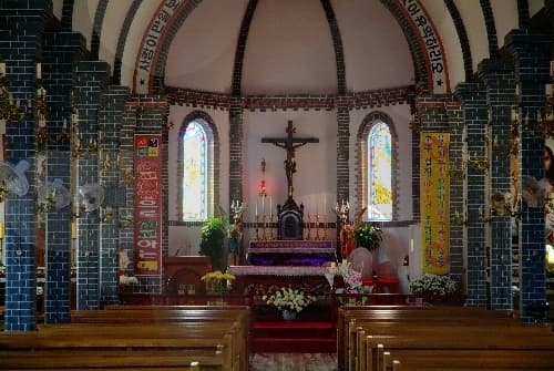 Hamdeok Catholic Church (합덕성당)