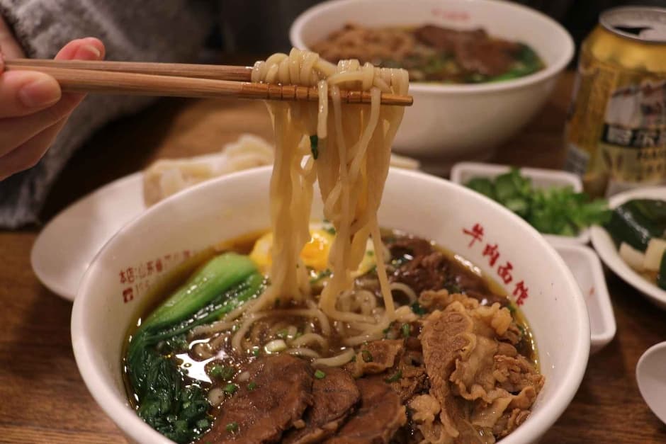 Uyungmyeongwan Cheonggyecheon Main Store (우육면관청계천점)