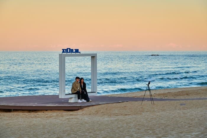 Hyanghohaebyeon Beach (향호해변)