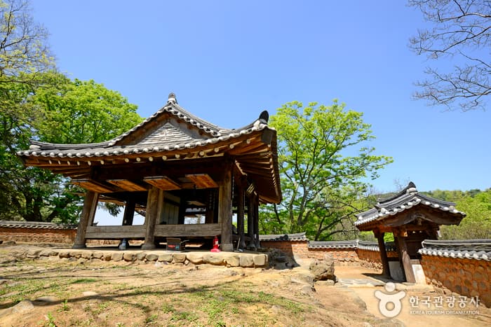 Mujinjeong Pavilion (무진정(함안))