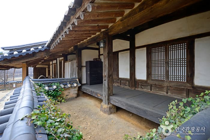 Baek il heon Head House (논산 백일헌 종택)