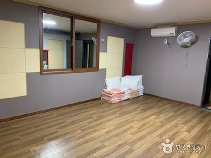 Dawoo Motel (다우모텔)