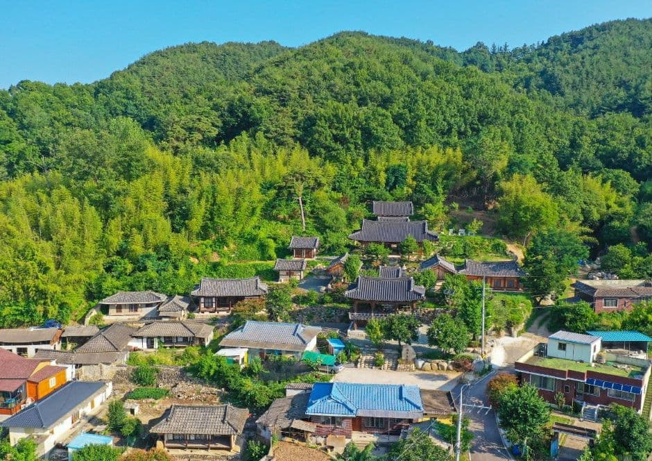 Saudang Head House (사우당 종택)