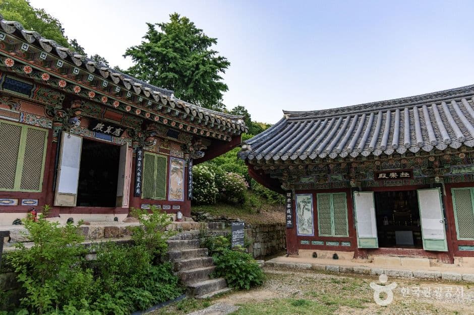 Dasolsa Temple (다솔사)