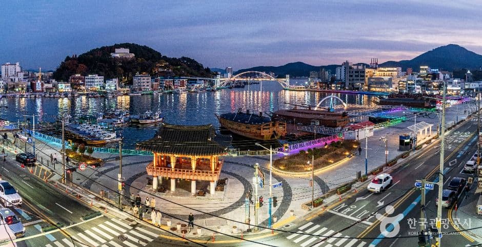 Gangguan Port (강구안)