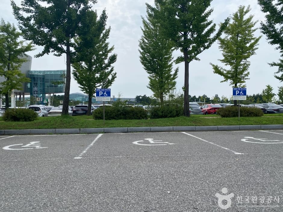 Korea International Exhibition Center (KINTEX) (킨텍스)